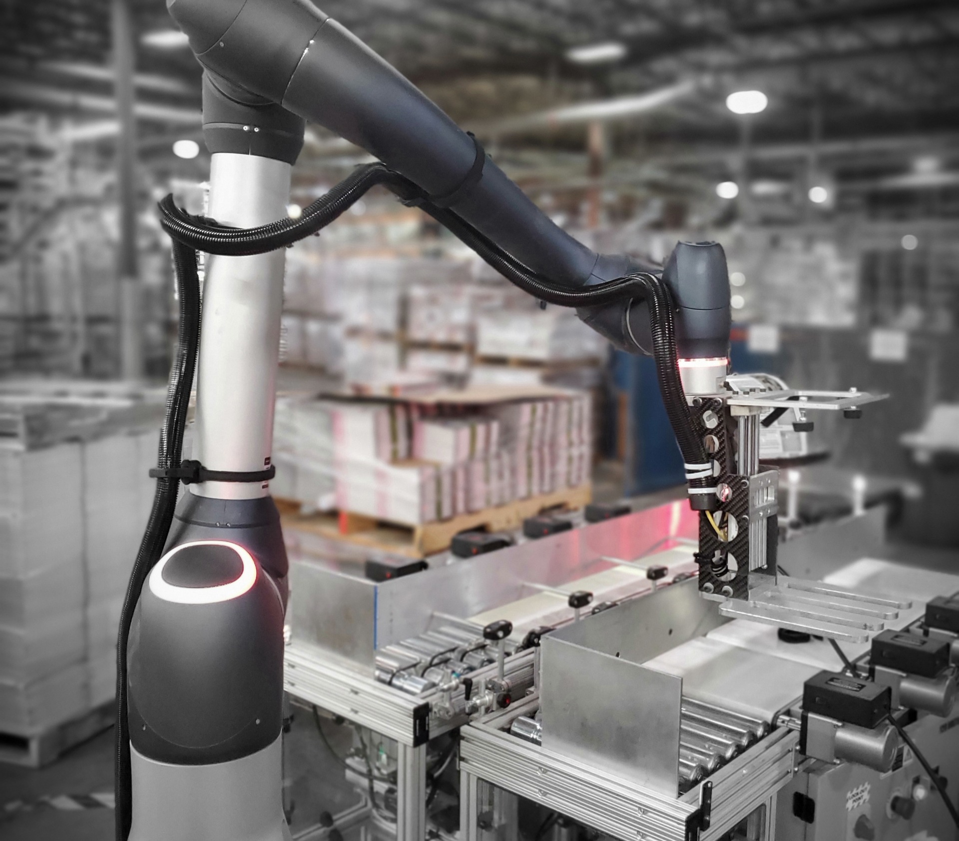 Doosan Collaborative Robot in Industrial Machine Tending Application